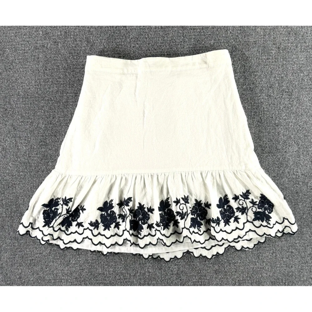 Ivory Floral Embroidered Scalloped Hem‎ Ruffle Mini Skirt Navy Blue White XSmall